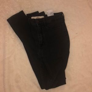 Black no-rip high rise hollister jeans